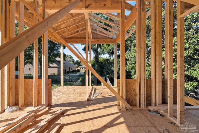 604 W Wright St, Pensacola, FL 32501