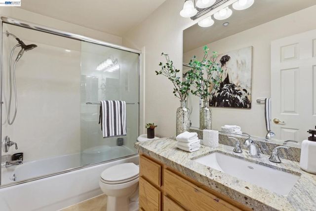 1510 Corte Reina Cmn, Livermore, CA 94551