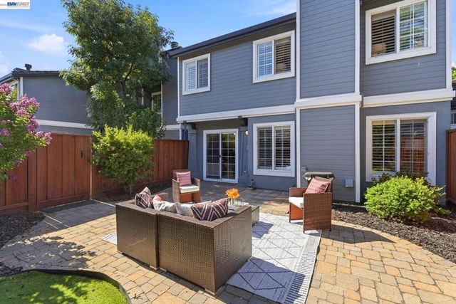 1510 Corte Reina Cmn, Livermore, CA 94551