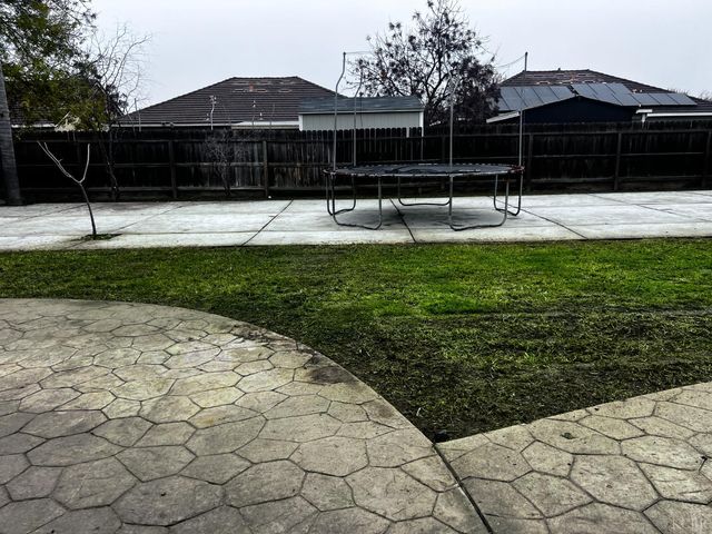 1950 W Rio Hondo Way, Hanford, CA 93230