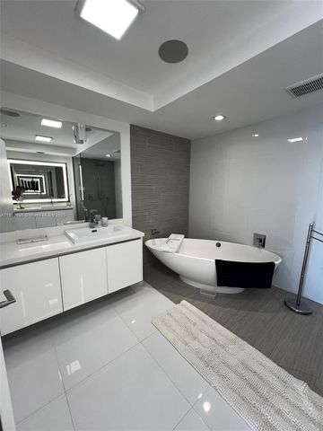 330 Sunny Isles Blvd 5-1008, Sunny Isles Beach, FL 33160