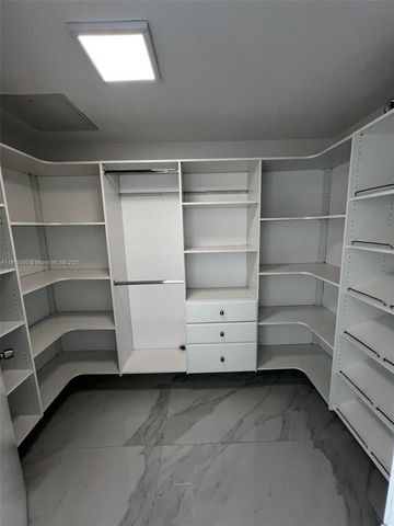 330 Sunny Isles Blvd 5-1008, Sunny Isles Beach, FL 33160