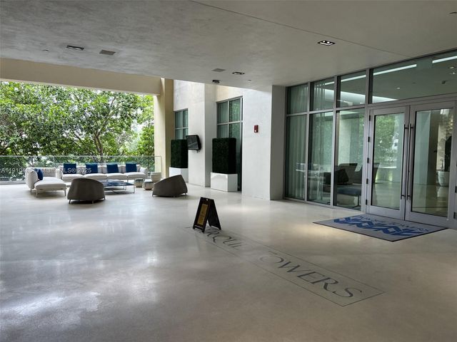 330 Sunny Isles Blvd 5-1008, Sunny Isles Beach, FL 33160