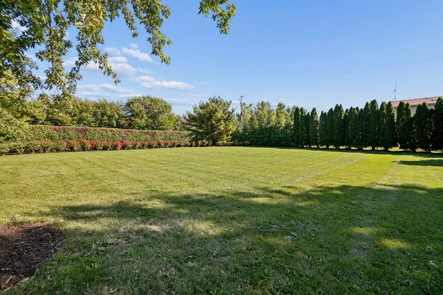 23826 S Schoolhouse Road, Manhattan, IL 60442