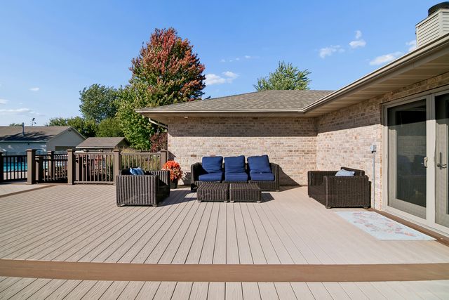 23826 S Schoolhouse Road, Manhattan, IL 60442