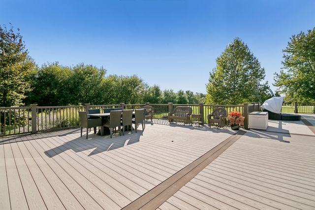 23826 S Schoolhouse Road, Manhattan, IL 60442