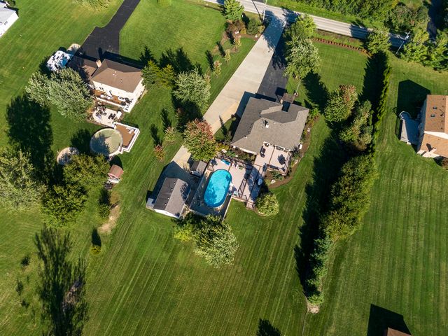23826 S Schoolhouse Road, Manhattan, IL 60442