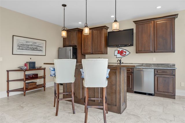 4801 Keystone Ridge SE, Cedar Rapids, IA 52403