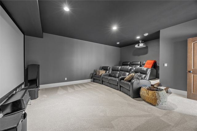4801 Keystone Ridge SE, Cedar Rapids, IA 52403