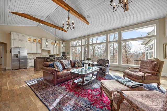 4801 Keystone Ridge SE, Cedar Rapids, IA 52403