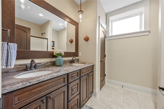 4801 Keystone Ridge SE, Cedar Rapids, IA 52403