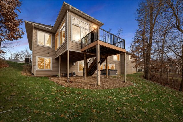 4801 Keystone Ridge SE, Cedar Rapids, IA 52403