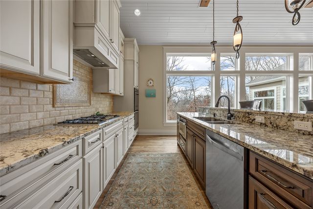 4801 Keystone Ridge SE, Cedar Rapids, IA 52403