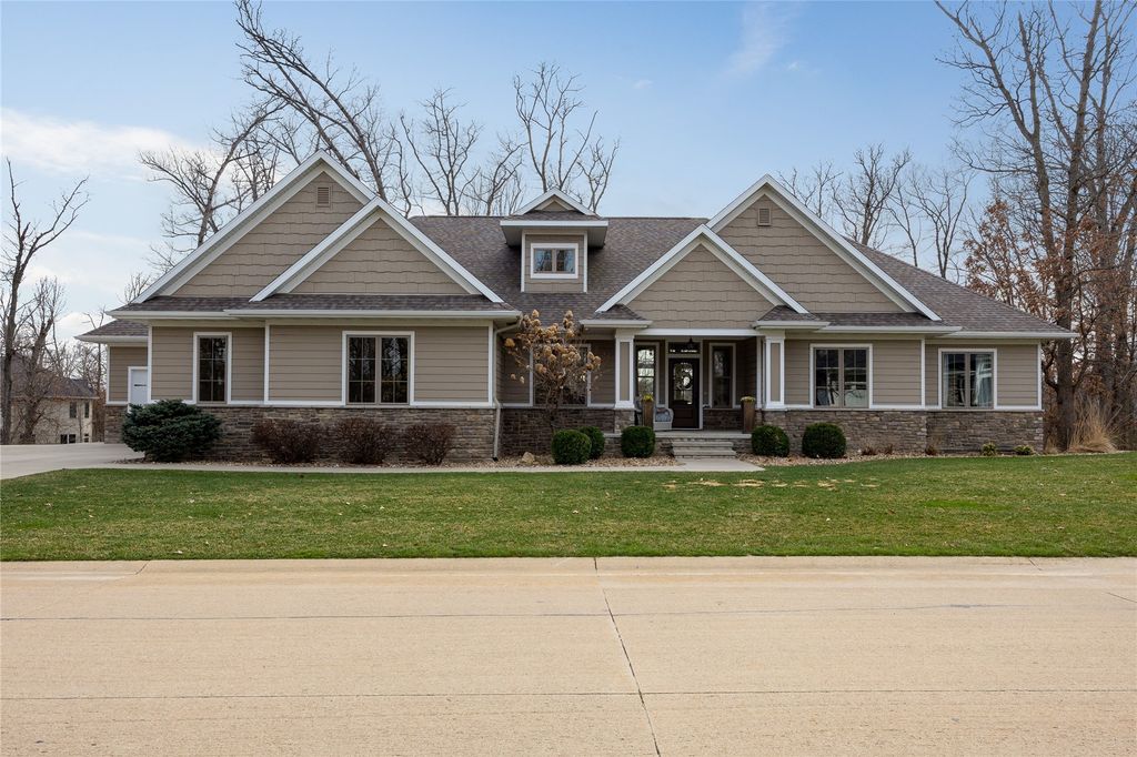 4801 Keystone Ridge SE, Cedar Rapids, IA 52403