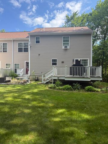 7 Elephant Rock Road, Seabrook, NH 03874