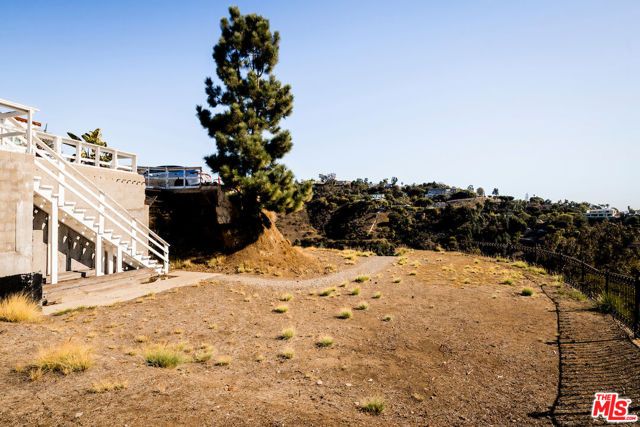 1436 Bella Drive, Beverly Hills, CA 90210