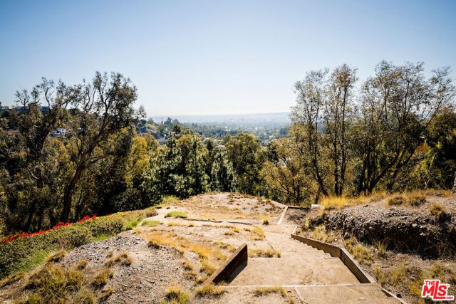 1436 Bella Drive, Beverly Hills, CA 90210