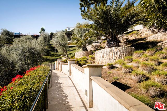 1436 Bella Drive, Beverly Hills, CA 90210