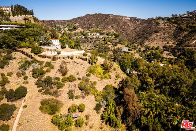 1436 Bella Drive, Beverly Hills, CA 90210