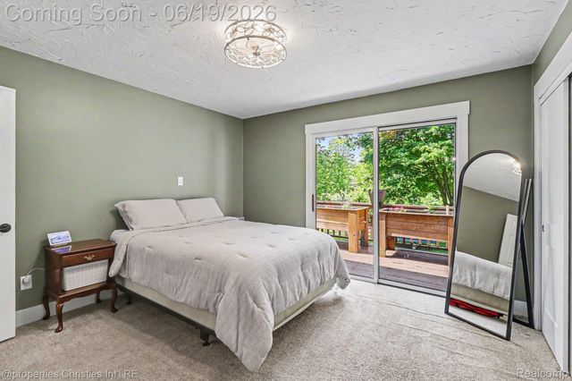 9567 Susin Lane, Springfield Charter Township, MI 48348
