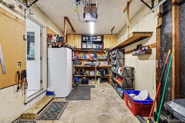 9567 Susin Lane, Springfield Charter Township, MI 48348