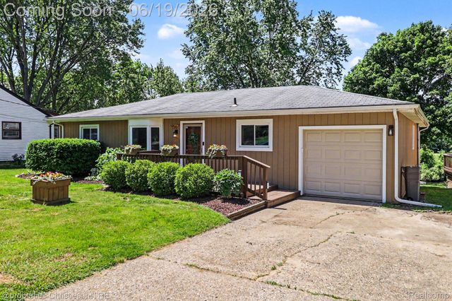 9567 Susin Lane, Springfield Charter Township, MI 48348
