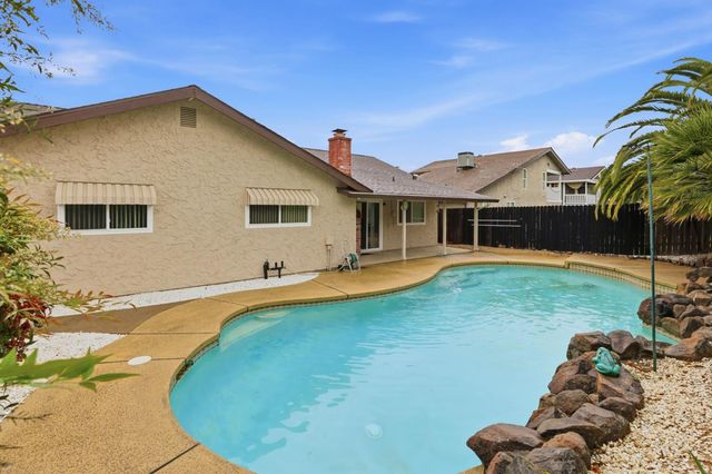 7085 Canelo Hills Dr, Citrus Heights, CA 95610