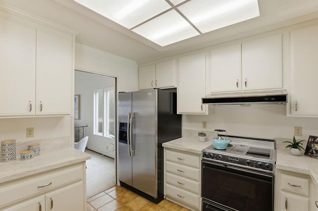 7085 Canelo Hills Dr, Citrus Heights, CA 95610