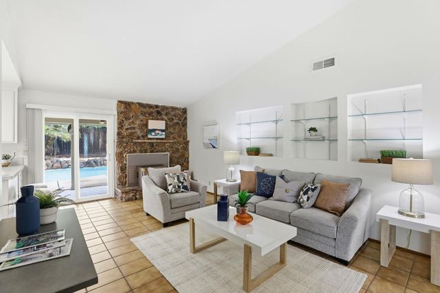 7085 Canelo Hills Dr, Citrus Heights, CA 95610