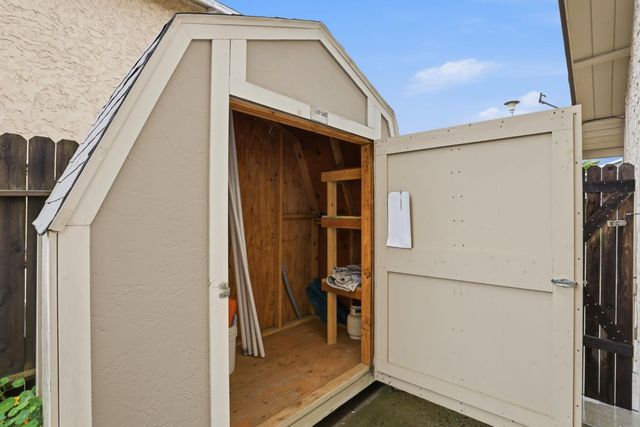 7085 Canelo Hills Dr, Citrus Heights, CA 95610