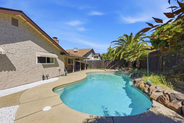 7085 Canelo Hills Dr, Citrus Heights, CA 95610