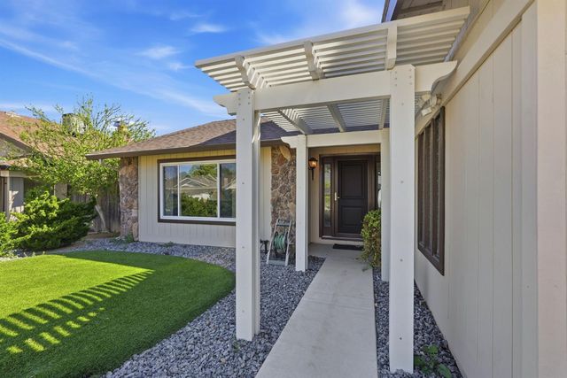 7085 Canelo Hills Dr, Citrus Heights, CA 95610