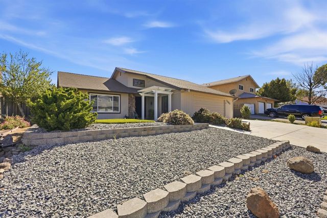 7085 Canelo Hills Dr, Citrus Heights, CA 95610