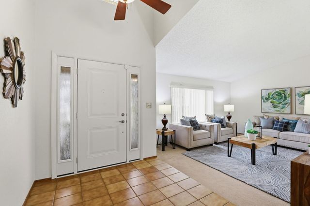 7085 Canelo Hills Dr, Citrus Heights, CA 95610