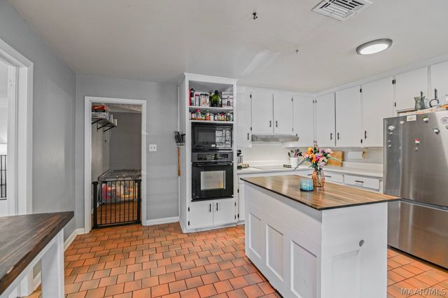 3607 Royal Crest Drive, Montgomery, AL 36109
