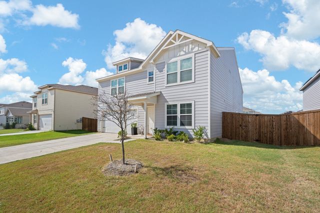 821 Sugartree Drive, Cleburne, TX 76031