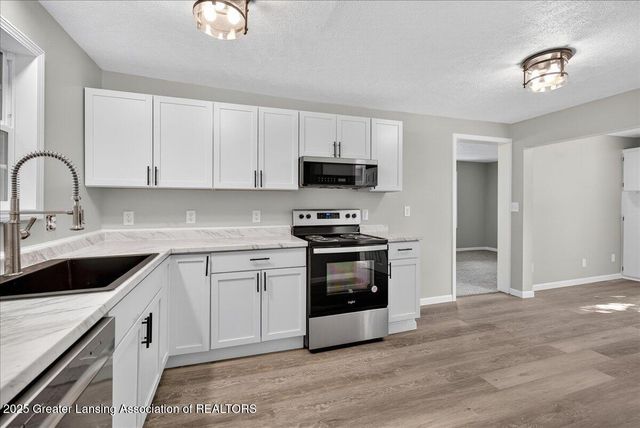 3336 Avalon Street, Lansing, MI 48911