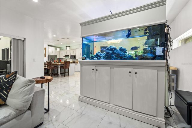 2520 GOMAZ WAY S, St Petersburg, FL 33712