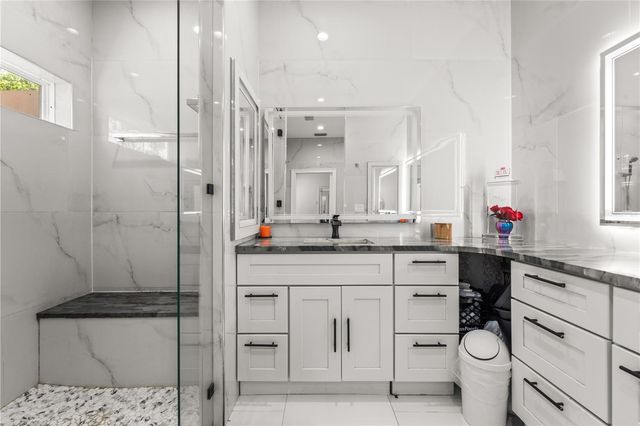 2520 GOMAZ WAY S, St Petersburg, FL 33712