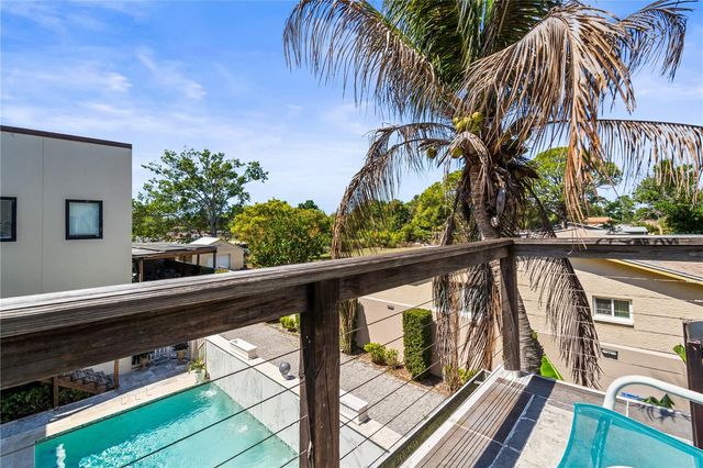 2520 GOMAZ WAY S, St Petersburg, FL 33712