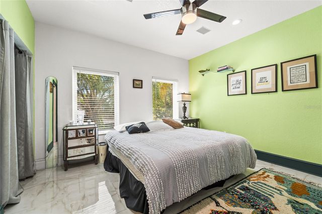 2520 GOMAZ WAY S, St Petersburg, FL 33712