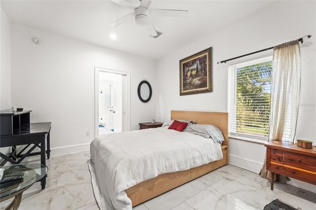 2520 GOMAZ WAY S, St Petersburg, FL 33712