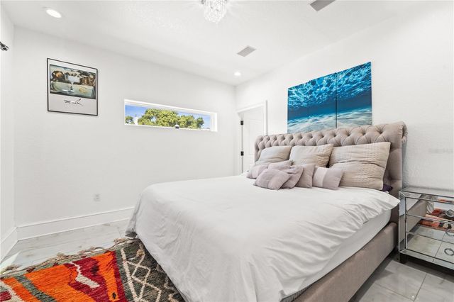 2520 GOMAZ WAY S, St Petersburg, FL 33712