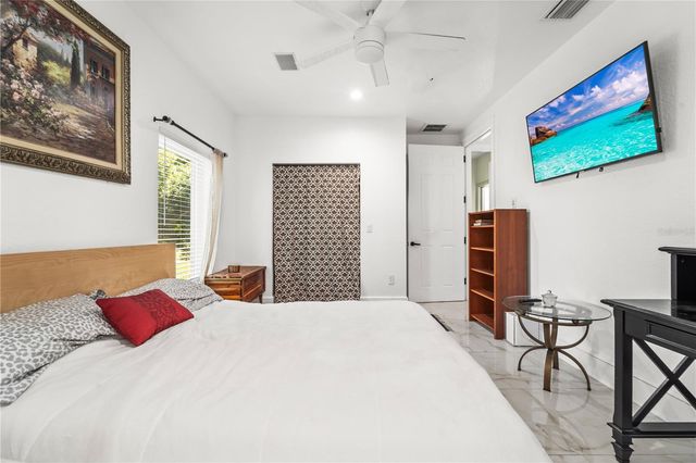 2520 GOMAZ WAY S, St Petersburg, FL 33712