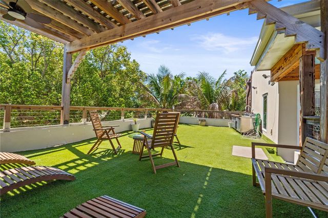 2520 GOMAZ WAY S, St Petersburg, FL 33712