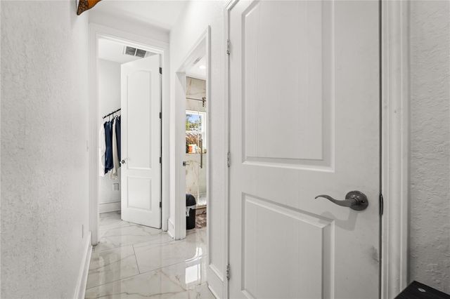 2520 GOMAZ WAY S, St Petersburg, FL 33712