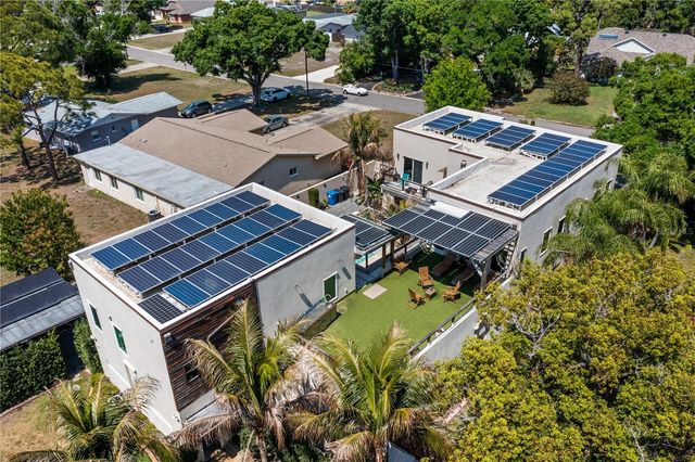 2520 GOMAZ WAY S, St Petersburg, FL 33712