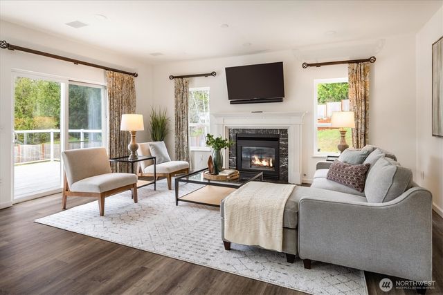 22910 NE 76th Street, Redmond, WA 98053