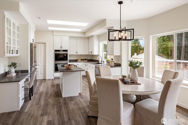 22910 NE 76th Street, Redmond, WA 98053