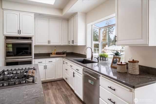 22910 NE 76th Street, Redmond, WA 98053